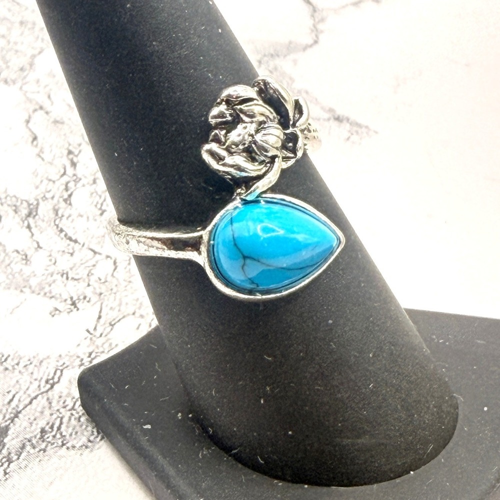 Turquoise Color Marbled Glass Flower Ring Silver Tone Size 7.5